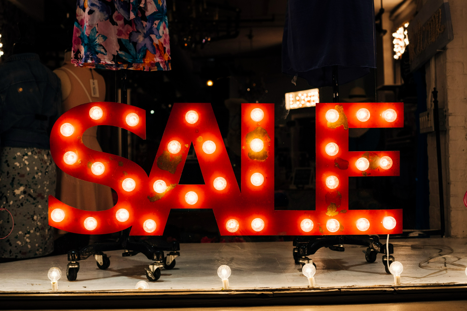 Top 10 Tips To Keep Your Store Safe This Festive Season